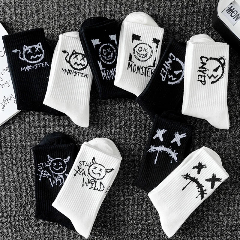 10 Pairs of Men Mid-Length Socks with Graffiti Funny Faces Unique