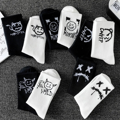 10 Pairs of Men Mid-Length Socks with Graffiti Funny Faces Unique