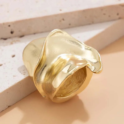 Fashion Metal Irregular Twisted Rings for Women