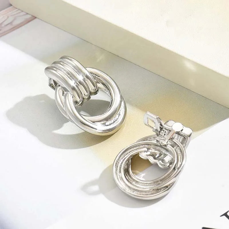 Vintage Metal Twisted Round Ear Clip Earrings for Women 2026