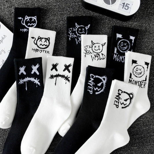 10 Pairs of Men Mid-Length Socks with Graffiti Funny Faces Unique