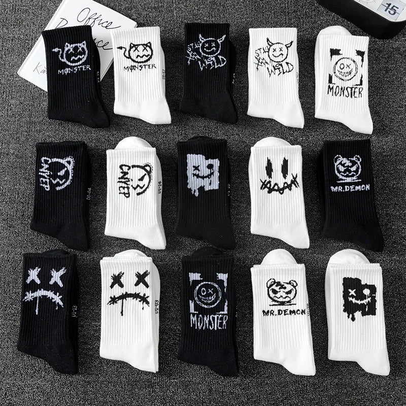 10 Pairs of Men Mid-Length Socks with Graffiti Funny Faces Unique