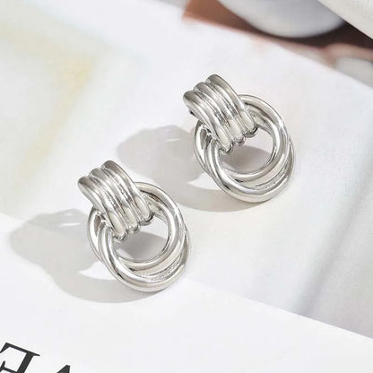 Vintage Metal Twisted Round Ear Clip Earrings for Women 2026