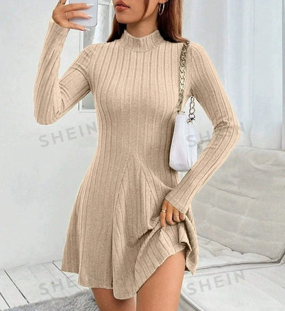 Women's slim fit half high collar waist cinched